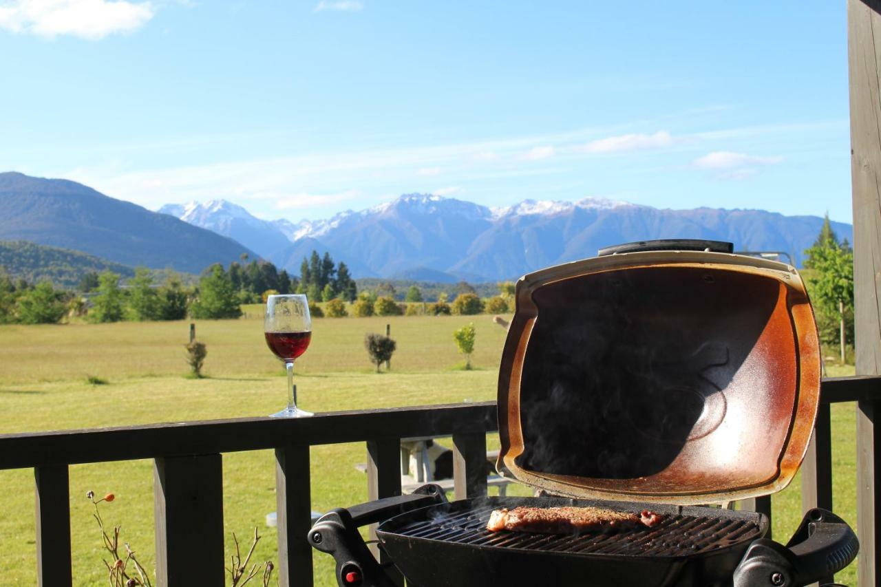 Kepler Oaks Chalet Te Anau Exterior photo